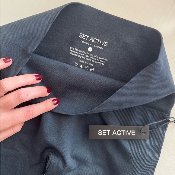 SET Active Set - Picture 4 of 4